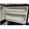 Image 6 : Magic Chef Top Freezer refrigerator Model CTB1826AR