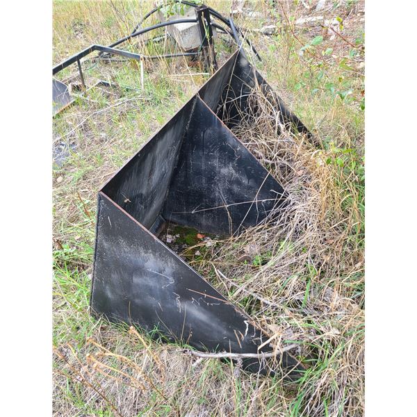 Bobcat Metal Arm Attachment
