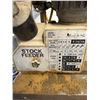 Image 2 : 1990 power stock feeder