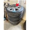 Image 1 : Group of 4 Kumho tires with Hyundai Alloy Rims 235/55 R19 101V