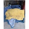 Image 1 : Group of Moving Blankets