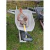 Image 3 : Group of Wheelbarrow and a shovel