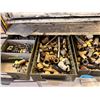 Image 16 : Mini Metal Multi-drawer Cabinet with Content