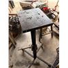 Image 3 : Heavy-duty Black Metal Pedestal stand