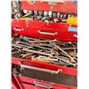 Image 4 : Group of 2 mechanics tool chest and tool Cart