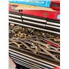 Image 4 : Group of 2 mechanics tool chest and tool Cart