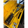Image 1 : hydraulic wire crimping tool