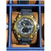 Image 6 : 10 Assorted Men’s Quartz Watches in Blue Display Case