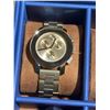 Image 12 : 10 Men's Wristwatches Including Ferrari, Timex in Display Case