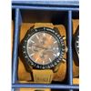 Image 8 : Men's Watches Lot of 10 in Blue Display Case