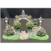 Image 9 : Partylite Olde World Village House and Arch, Figurines 