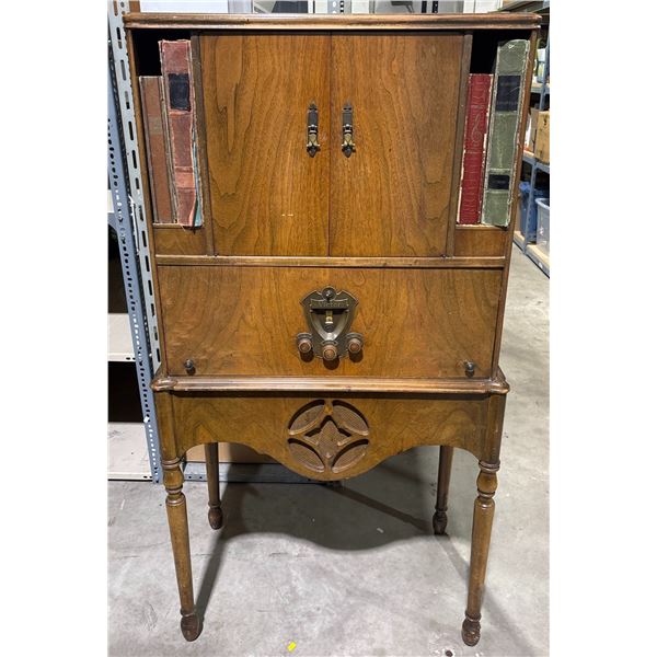 Orthophonic Victrola Model 9-29 Phonograph/Radio Cabinet