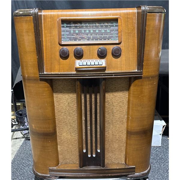General Electric Floor Model Tube Radio with Beam-A-Scope
