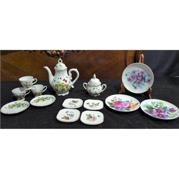 Royal Crown Spring Time Porcelain Tea Set & Decorative Plates Butterflies Japan