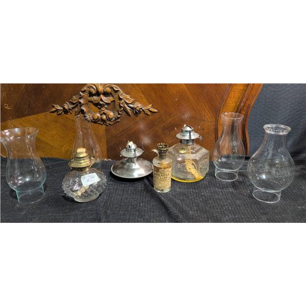 4 Oil Lamps With 4 Assorted Glass Chimneys