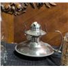 Image 5 : 4 Oil Lamps With 4 Assorted Glass Chimneys