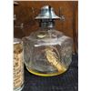 Image 7 : 4 Oil Lamps With 4 Assorted Glass Chimneys