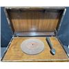 Image 6 : General Electric Wood-Cased Tube Radio Phonograph Console