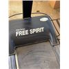 Image 2 : Free Spirit Club Series Treadmill