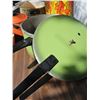 Image 5 : Retro Cookware and Thermos, Includes Rosed Supreme Pressure Saucepan