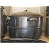 Image 3 : Enamelware Roasting Pans and Stainless Steel Stock Pots