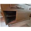 Image 5 : 1960s MCM Display Cabinet