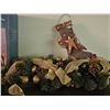 Image 4 : Holiday Décor Lot: Traditions Tree Topper, Wreath With Pink Bow, Festive Garland
