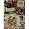 Image 5 : Large Sewing Lot with McCall's Pattern, Threads, Notions and Accessories