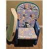 Image 3 : Evenflo Plastic High Chair with Removable Tray