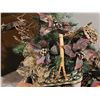 Image 4 : Artificial Holiday Floral Arrangements and Basket