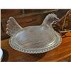 Image 5 : Clear Glass Hen Covered Dish and Set of Four Decorative Small Plates