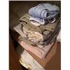 Image 6 : Bedding, Towels, and Linens