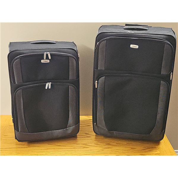 Titan Black Softside Luggage Set, 2 Pieces with Damage