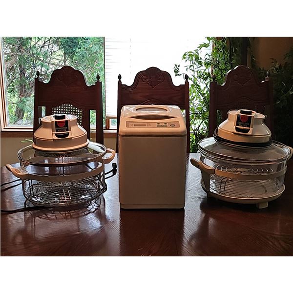 Black & Decker Breadmaker and Two Convection Roasters