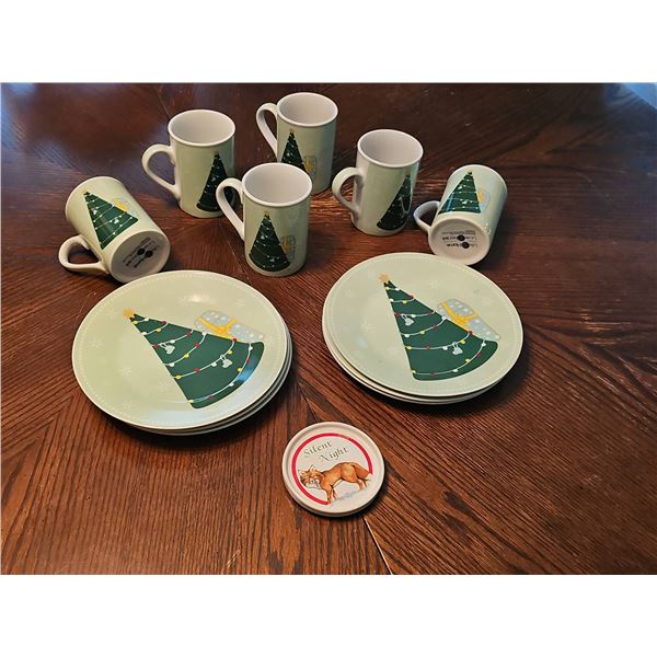 Libbey Home Christmas Tree Mugs and Plates Set with Silent Night Fox Trinket Dish
