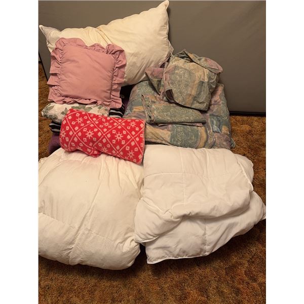 Bedding Bundle With Comforters, Pillows, and Linens