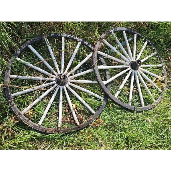 Wooden Wagon Wheels with 14 Spokes Each