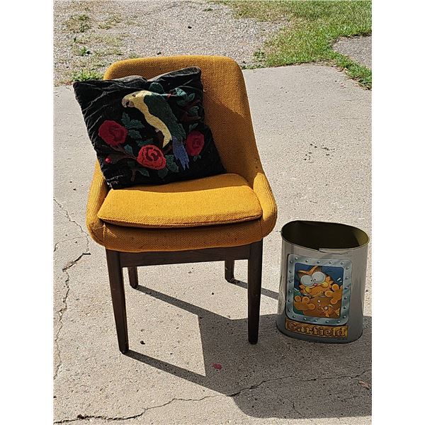 Mueller Ltd. Mid-Century Amber Upholstered Chair, Pillow & Garfield Bin