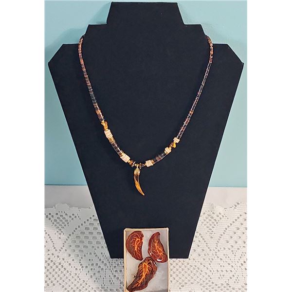 Horn and Shell Bead Necklace with Leaf Motif Pin Set