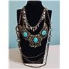 Image 1 : Costume Jewelry Necklaces Featuring Turquoise-Coloured Accents