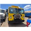 Image 2 : 2017 Peterbilt PB520 Refuse Truck w/ McNeilus Garbage Body (For Repair or Parts Only)