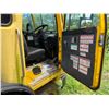 Image 13 : Autocar Xpeditor Refuse Truck w/ McNeilus Garbage Body (For Repair or Parts Only)
