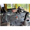 Image 15 : Autocar Xpeditor Refuse Truck w/ McNeilus Garbage Body (For Repair or Parts Only)