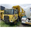 Image 3 : Autocar Xpeditor Refuse Truck w/ McNeilus Garbage Body (For Repair or Parts Only)