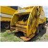 Image 26 : Peterbilt Refuse Truck w/ McNeilus Garbage Body (For Repair or Parts Only)