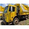 Image 6 : Peterbilt Refuse Truck w/ McNeilus Garbage Body (For Repair or Parts Only)