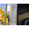 Image 31 : 2008 Peterbilt PB320 Refuse Truck w/ McNeilus Garbage Body (For Repair or Parts Only)