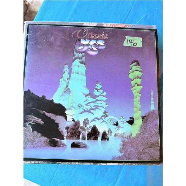 YES CLASSIC YES VINYL RECORD