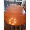 Image 9 : Pedestal Dining Table & Chairs  C