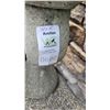 Image 7 : Cement Lantern Decor A